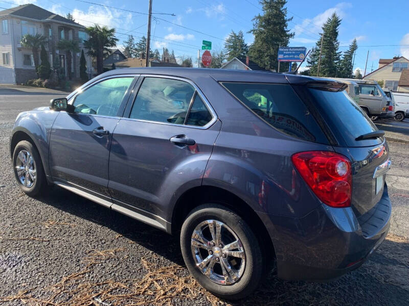 2014 Chevrolet Equinox LS photo 3