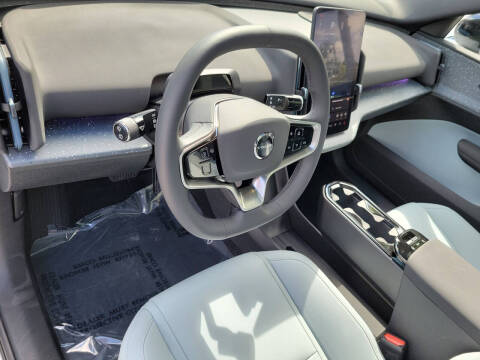 2025 Volvo EX30 Twin Ultra
