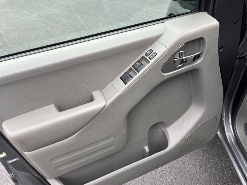 2020 Nissan Frontier SV