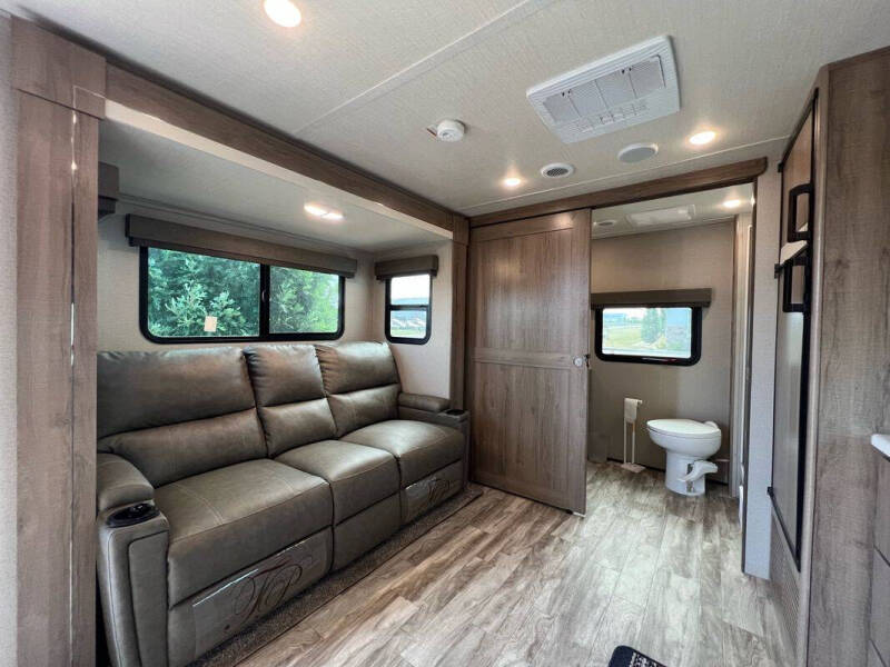 2022 Grand Design RV Imagine