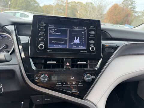 2022 Toyota Camry LE