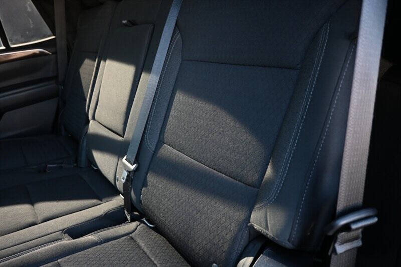 2022 GMC Yukon SLE