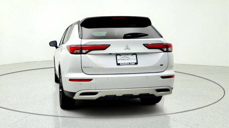 2024 Mitsubishi Outlander