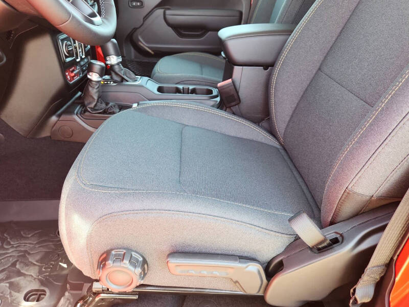 2025 Jeep Gladiator Willys