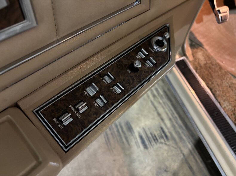 1973 Lincoln Mark IV