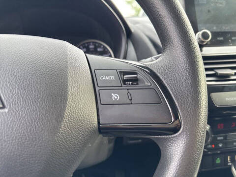 2024 Mitsubishi Eclipse Cross LE