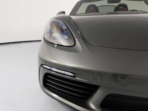 2024 Porsche 718 Boxster S