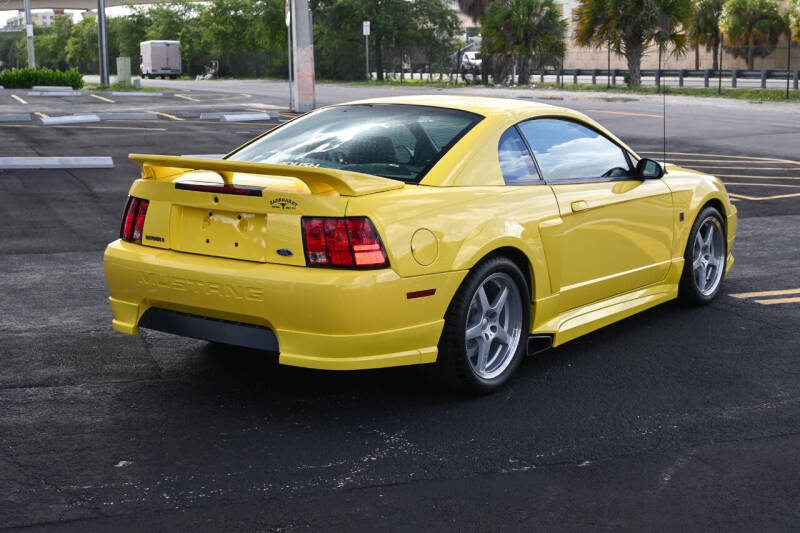 2001 Ford Mustang