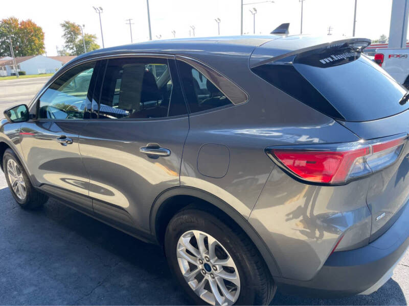 2022 Ford Escape SE