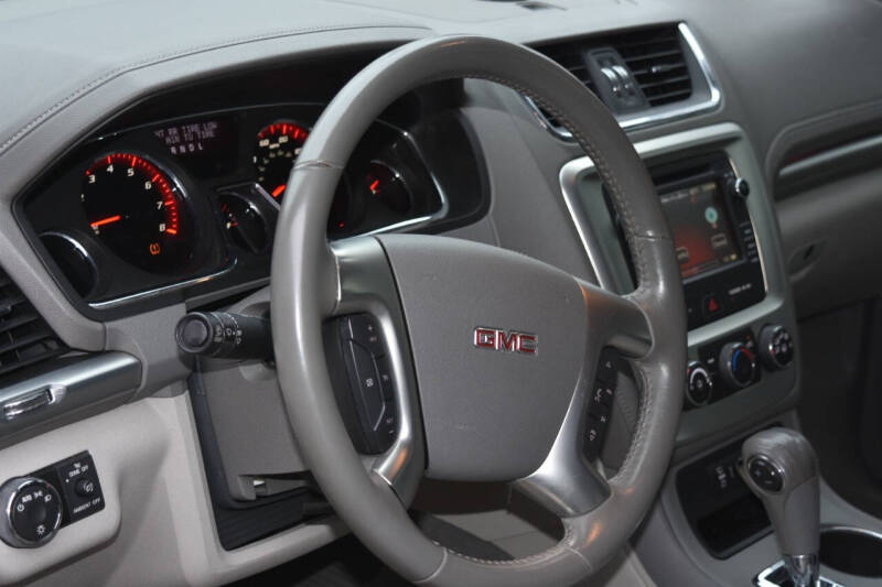 2013 GMC Acadia SLE-2