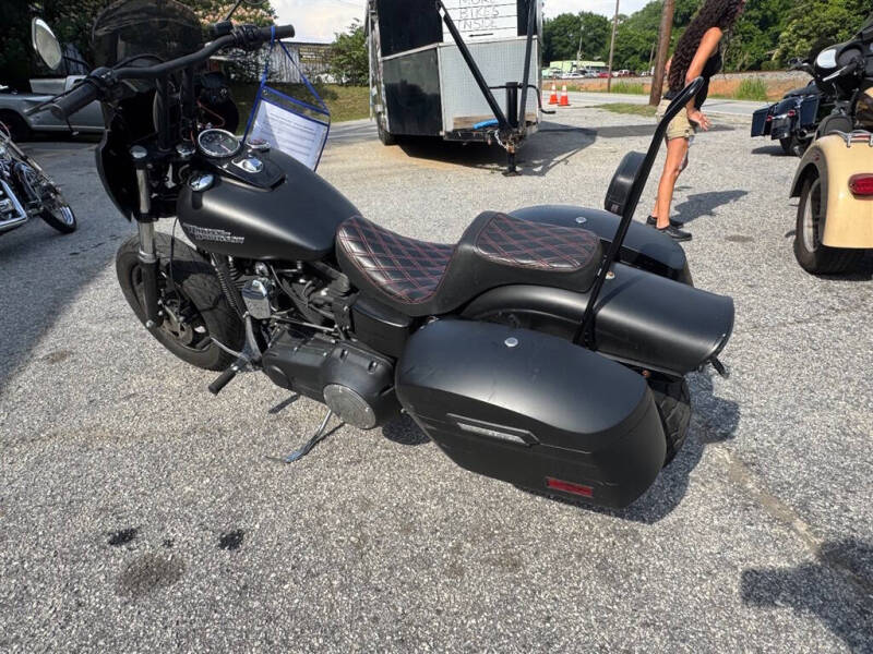 2017 Harley-Davidson FXDF103 -