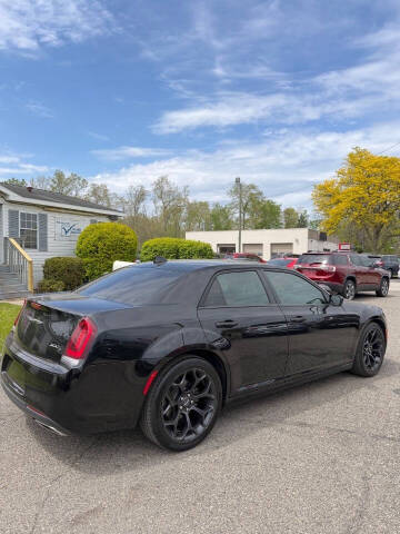 2019 Chrysler 300 S