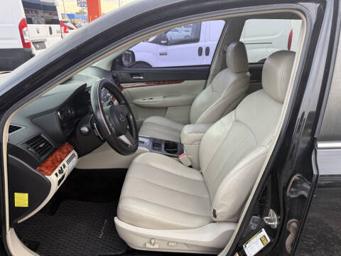 2010 Subaru Outback 2.5i Limited