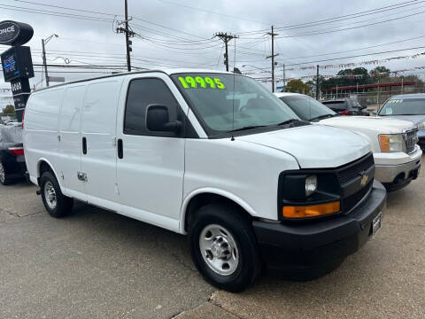 2017 Chevrolet Express 2500