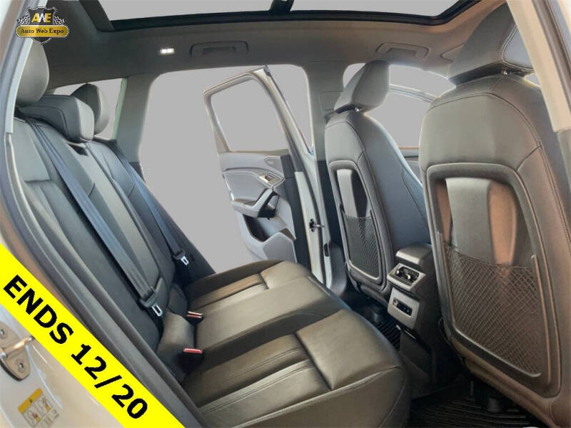 2025 Audi Q6 e-tron Premium