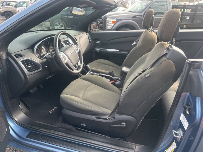 2011 Chrysler 200 Touring