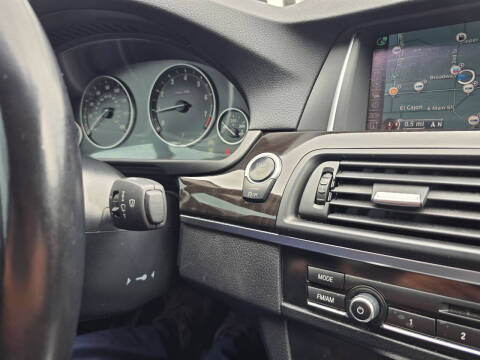 2015 BMW 5 Series 528i