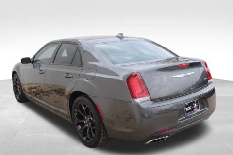 2019 Chrysler 300 Touring
