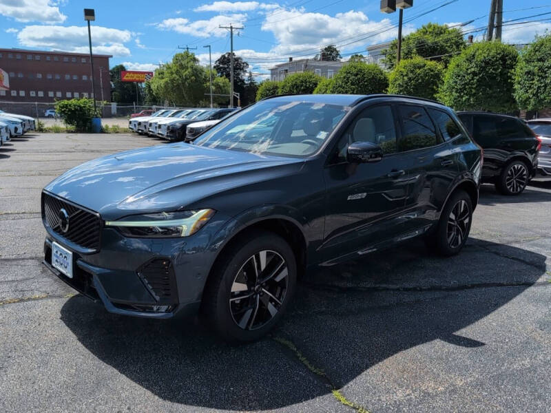 2026 Volvo XC60 B5 Plus