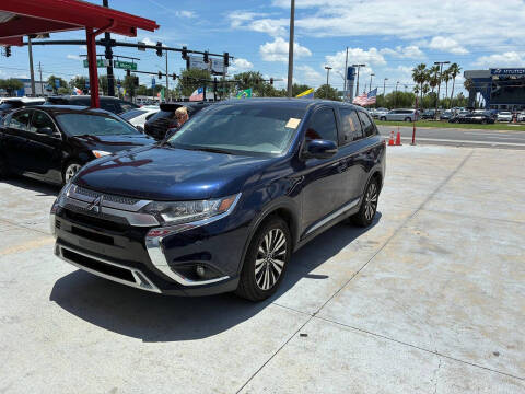 2020 Mitsubishi Outlander SE