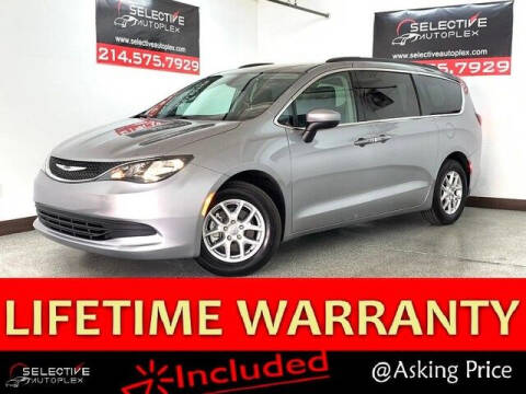 2020 Chrysler Voyager