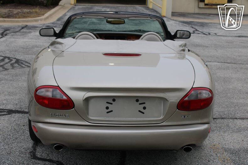 1999 Jaguar XK-Series XK8