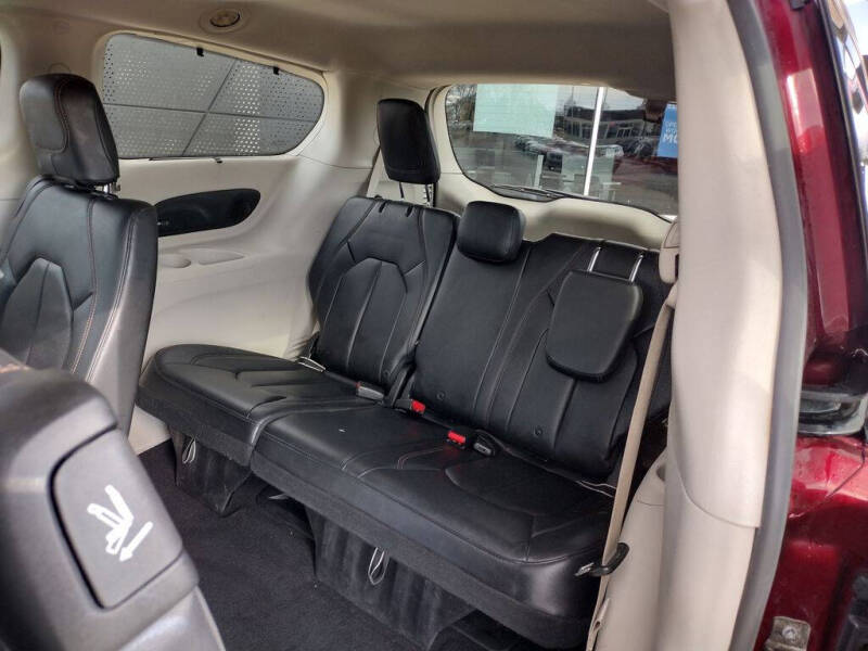 2018 Chrysler Pacifica Touring L Plus