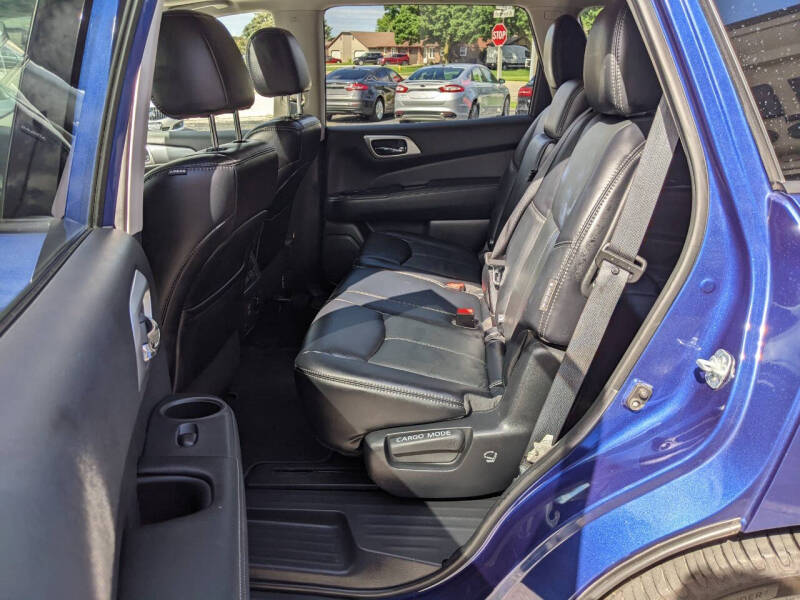 2018 Nissan Pathfinder Platinum