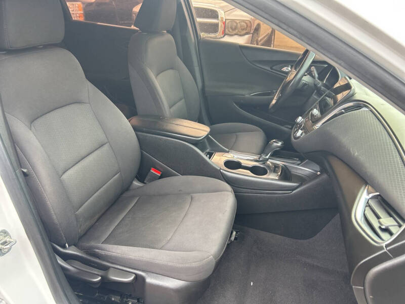 2017 Chevrolet Malibu LT