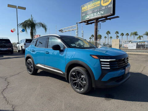 2025 Nissan Kicks SR