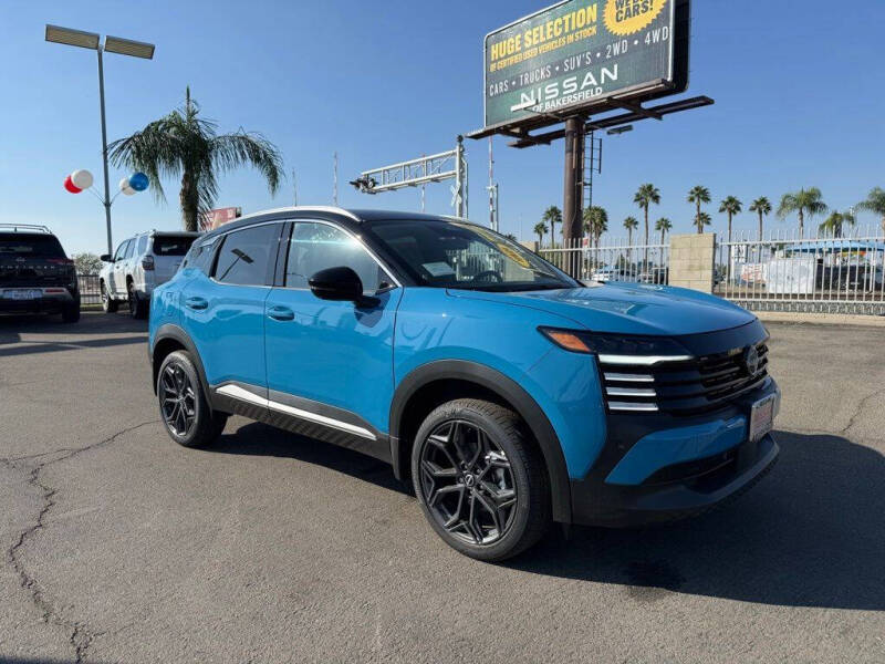 2025 Nissan Kicks SR