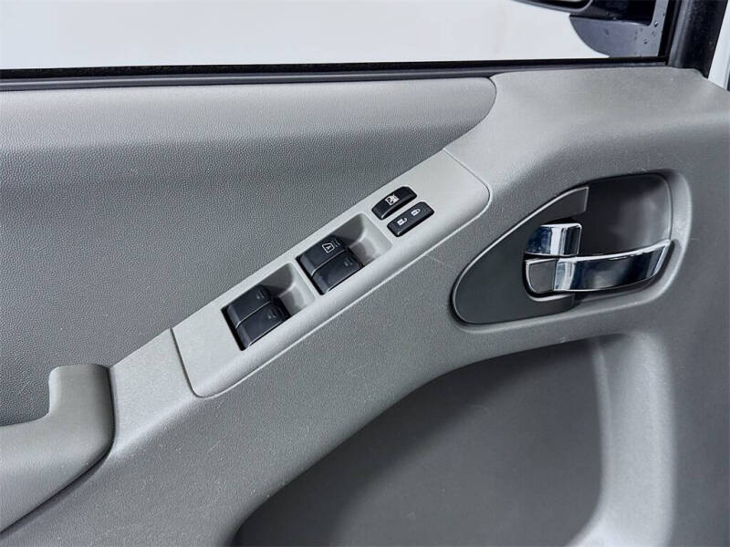 2021 Nissan Frontier SV