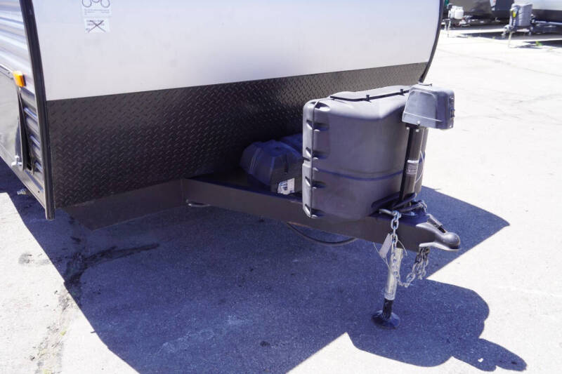 2022  Forest River  Grey Wolf Limited 26DBH