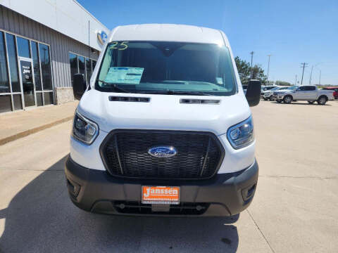 2025 Ford Transit 250
