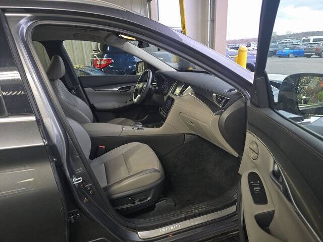 2025 Infiniti QX50 Luxe