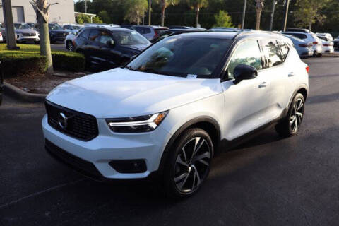2022 Volvo XC40 T4 R-Design