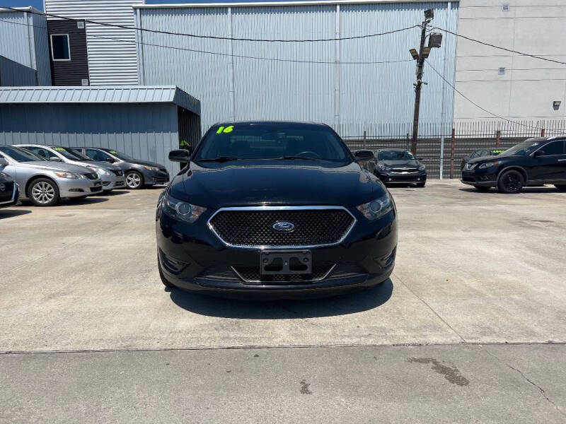 2016 Ford Taurus SHO