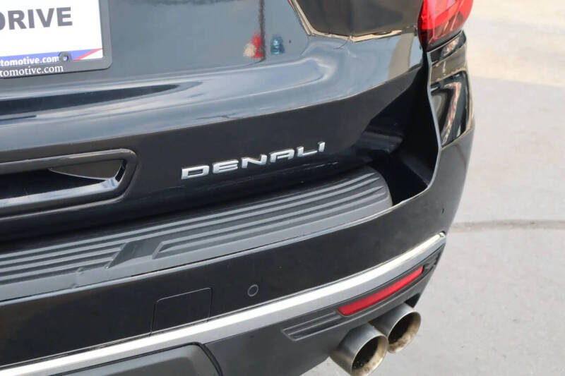 2023 GMC Yukon Denali