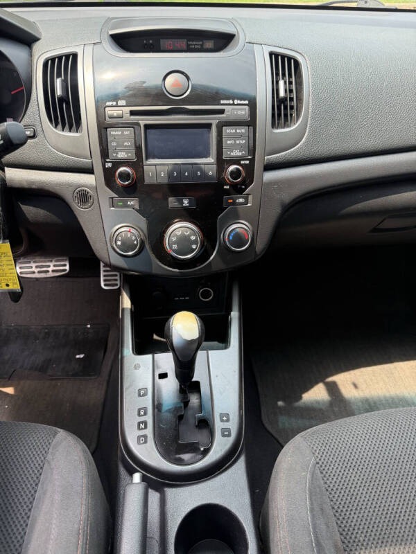 2010 Kia Forte Koup SX