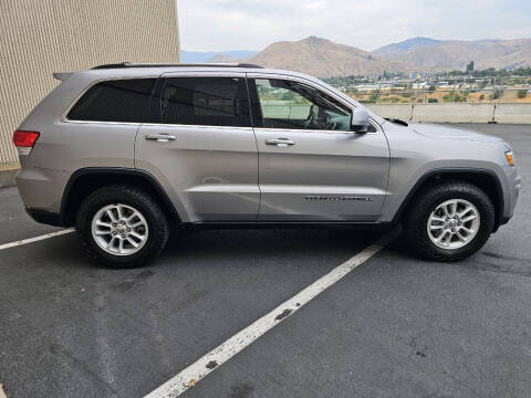 2019 Jeep Grand Cherokee Laredo E