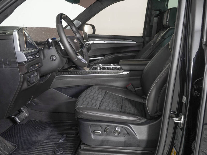 2025 Cadillac Escalade-V