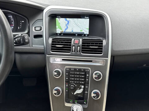 2016 Volvo XC60 T6 Drive-E