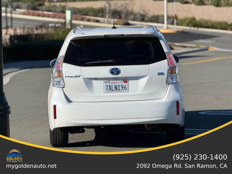 2013 Toyota Prius v
