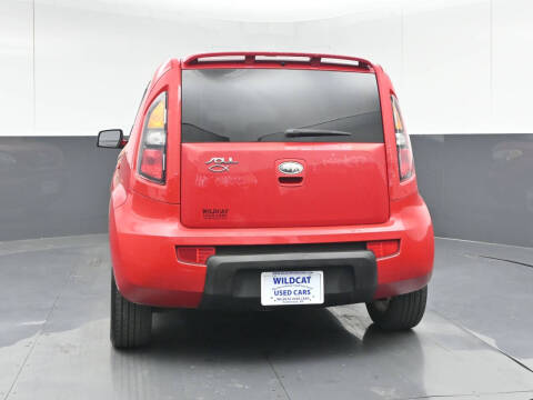 2010 Kia Soul +