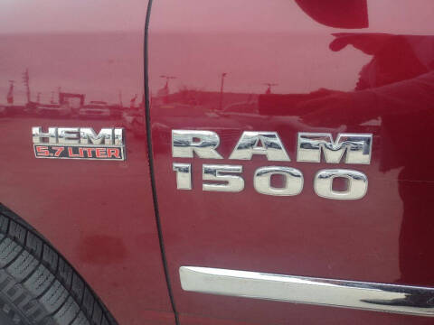 2017 RAM 1500 SLT