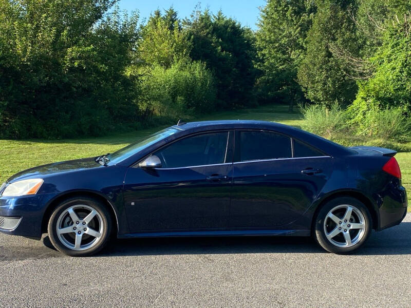 2009 Pontiac G6 for sale at RAYBURN MOTORS in Murray KY