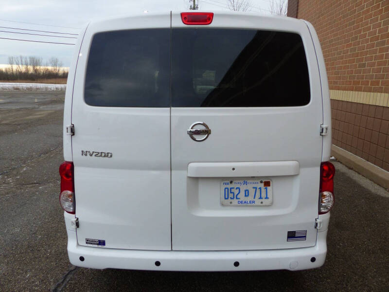 2021 Nissan NV200 SV