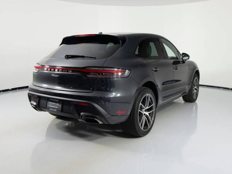 2026 Porsche Macan