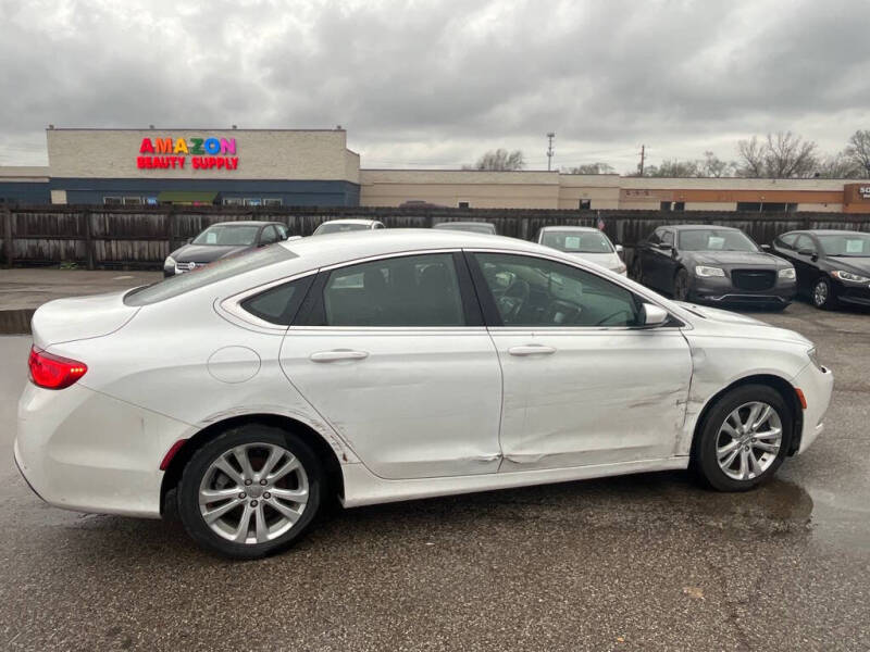 2015 Chrysler 200 Limited