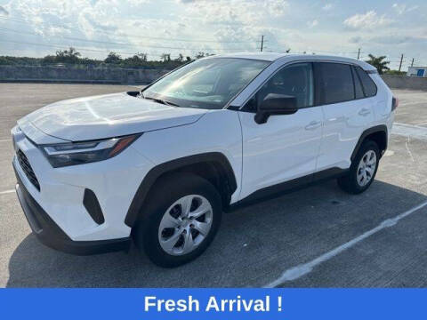 2024 Toyota RAV4 LE